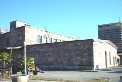 Premise the area of 10000 sq. m.